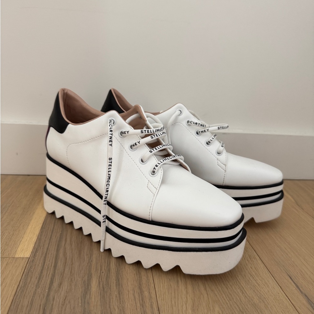 Stella McCartney Sneak-Elyse Black and White Platform Sneakers